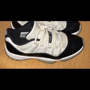 Jordan 11 low